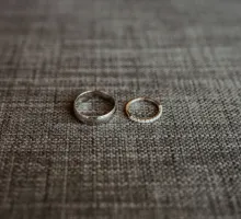 Photo of a pair of wedding rings